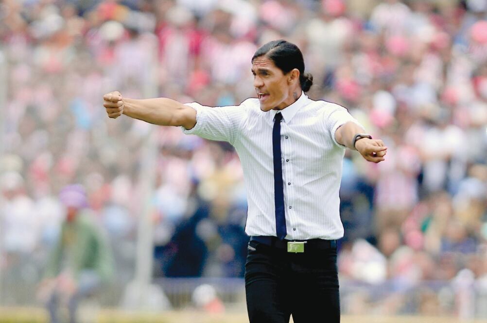 Juan Francisco cuenta con el respaldo de sus pupilos (JAIME LÓPEZ. JAM MEDIA)