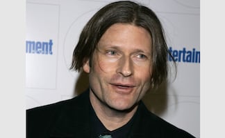 Crispin Glover, actor de "Volver al futuro", es demandado por mujer que lo acusa de manipulación y agresión; él lo niega todo