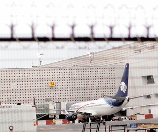 Santa Lucía convencerá a aerolíneas, dice AMLO