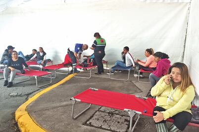 Padres del New’s Divine inician huelga de hambre