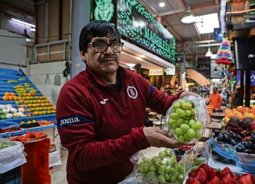 Para el brindis de Año Nuevo, sube el precio de uvas