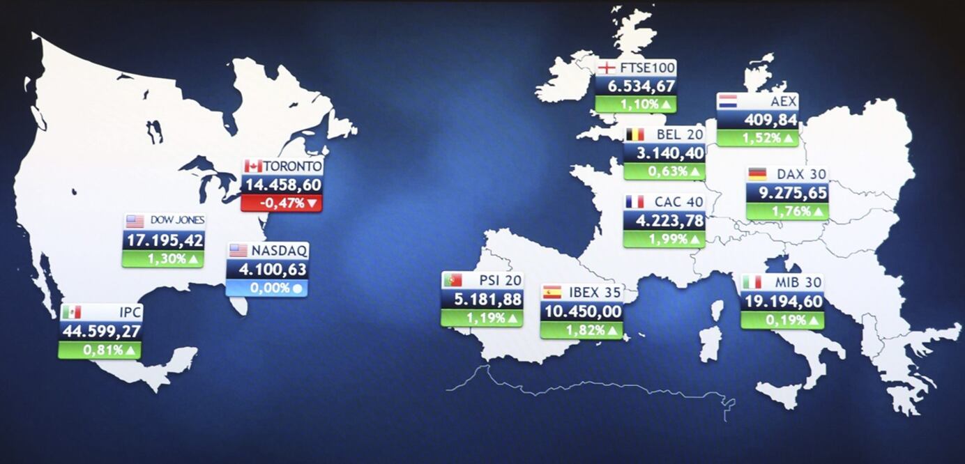 Monitor informativo – Foto: J. J. Guillén/EFE