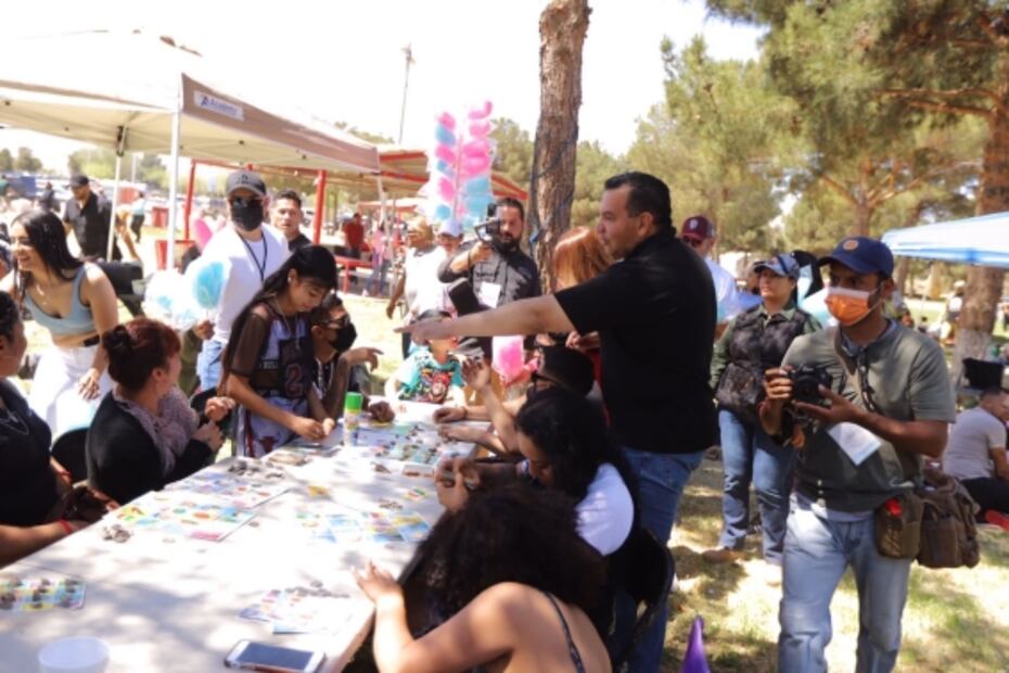 Con carnita asada y discada, miles de juarenses disfrutan el domingo de Pascua en El Chamizal