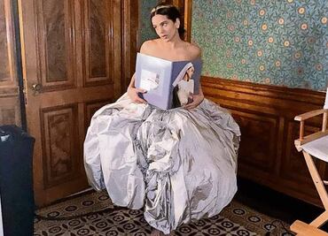 Rosalía emprende una cruzada musical, y se ilumina con "Lux"