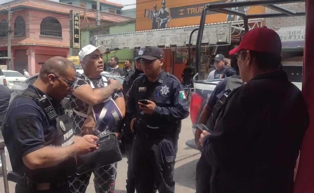 Los responsables del centro cultural fueron detenidos y trasladados a las oficinas de la Fiscalía General de Justicia del Estado de México (FGJEM), donde se inició una carpeta de investigación en su contra por su presunta participación en el delito de despojo. Foto: Especial