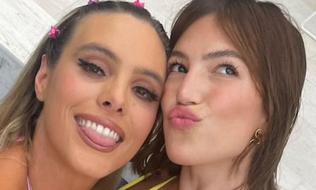 Lele Pons y Stefi Roitman presumen los trajes de baño inspirados en Bob Esponja más originales de la temporada