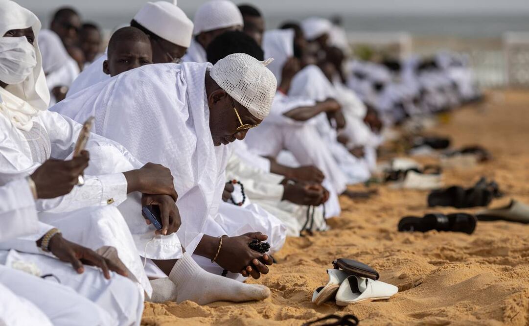 Eid al-Adha es la más sagrada para los musulmanes, marca la peregrinación musulmana anual (Hajj) para visitar La Meca, el lugar más sagrado del Islam.Foto: EFE