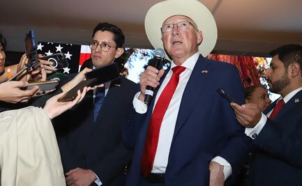 Embajador Ken Salazar felicita a AMLO por 5 años en la Presidencia