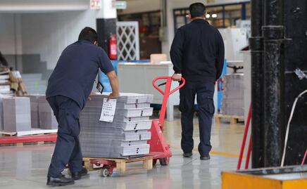 INE da "banderazo" a producción de 95.5 millones de papeletas para revocación de mandato