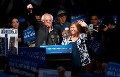 Bernie Sanders derrota a Hillary Clinton en Indiana