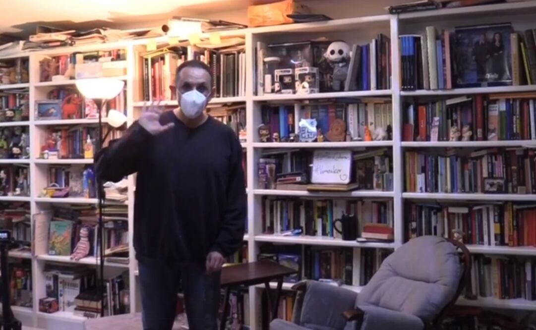 El escritor Alberto Chimal es uno de los participantes de la serie conmemorativa “20 años, 20 voces”. Foto: Especial