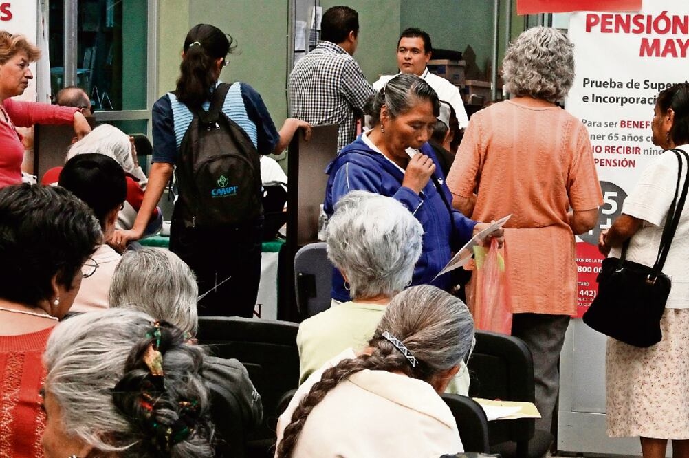 En diciembre los activos netos del sistema tuvieron un descenso de 0.66% mensual, el quinto en el transcurso de 2015 (ARCHIVO EL UNIVERSAL)