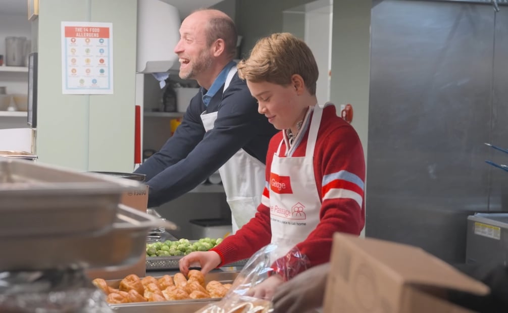 Guillermo fue por primera vez con el mayor de sus tres hijos a su cita anual navideña en  'The Passage'. Foto: captura de pantalla