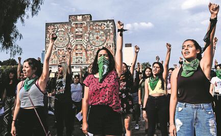 Capitalinos apoyan marchas feministas, pero reprueban pintas: encuesta