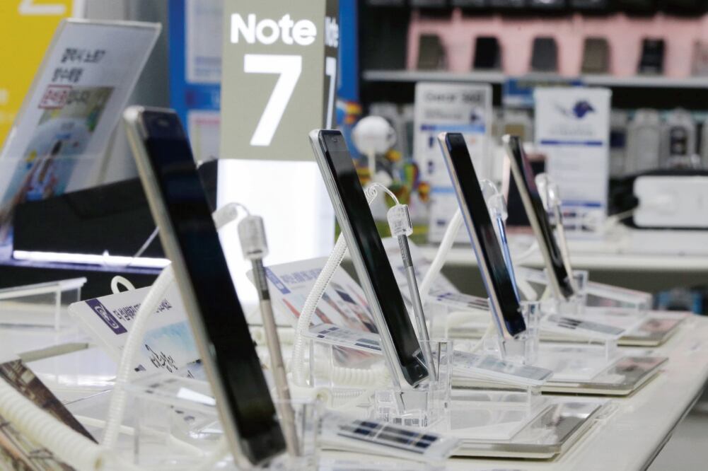 The Competitive Intelligence Unit (CIU) consideró que eliminar la tarifa cero de interconexión puede rezagar a México frente a otros países. ()