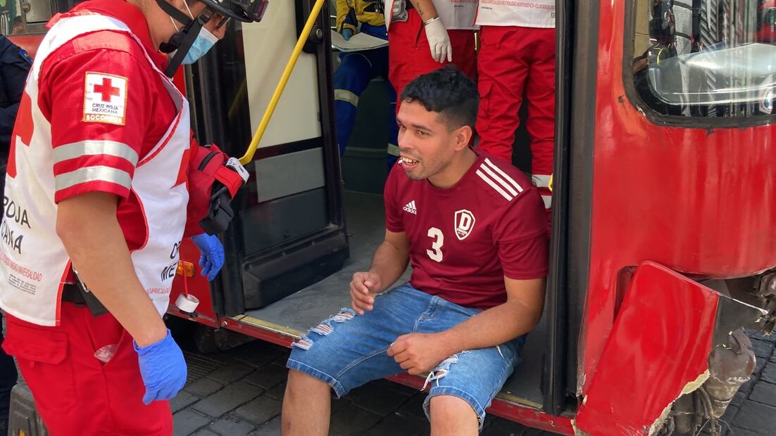 Choque Metrobús. FOTO: Gaspar Betancourt/ EL UNIVERSAL/