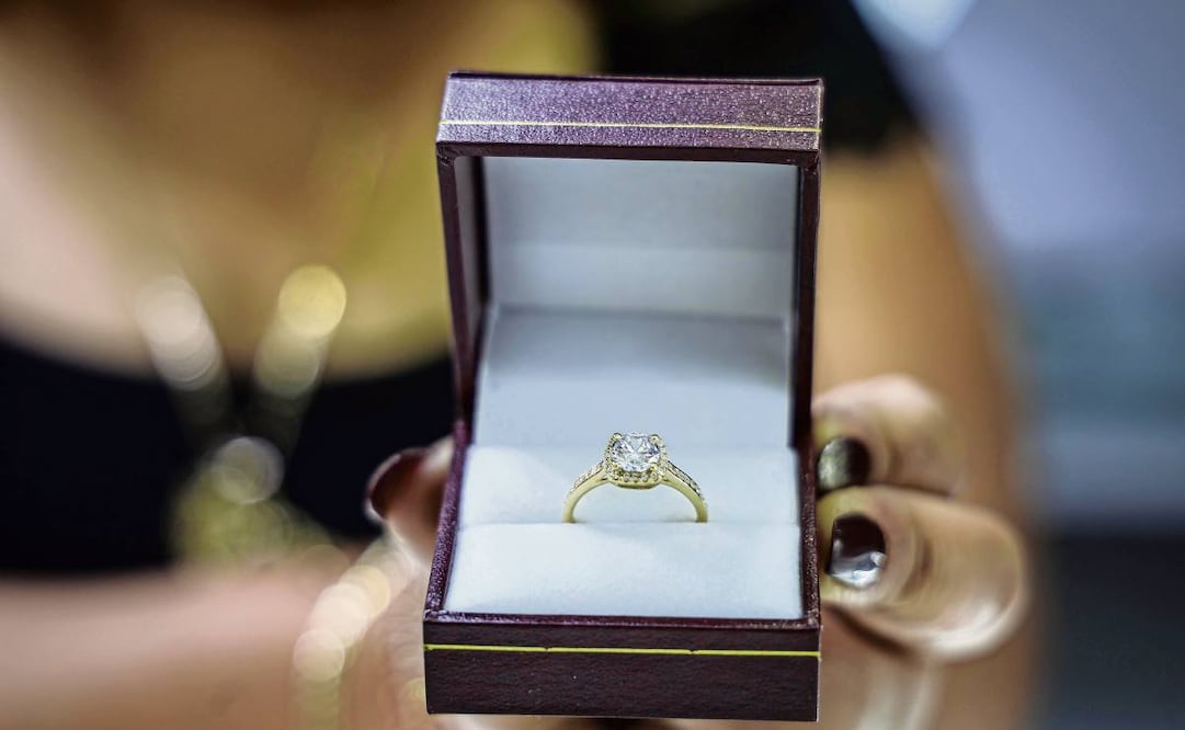 El Día de San Valentín es para muchos el momento ideal para declarar su amor y pedir matrimonio. Foto: Gabriel Pano / EL UNIVERSAL