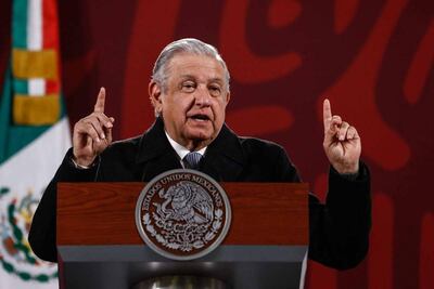 Reforma tiene como objetivo que empresas no abusen de consumidores como en España: AMLO