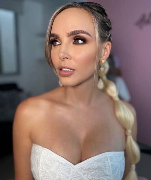 Modelo colombiana destroza a Camilo y lo acusa de satánico