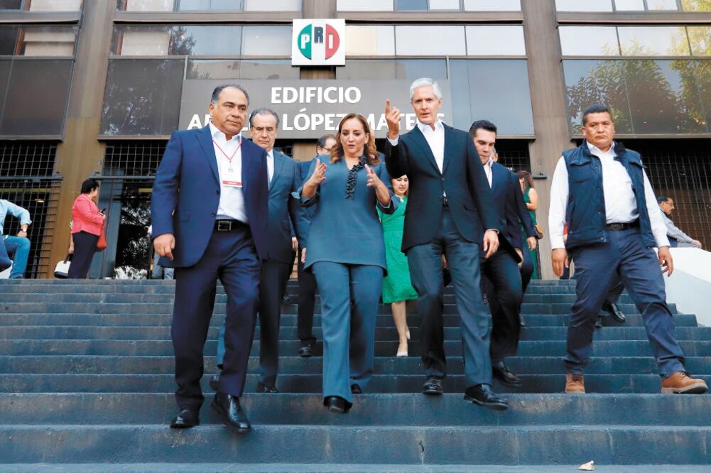 El Consejo Político Nacional del PRI, encabezado por Claudia Ruiz Massieu, sesionó para iniciar la renovación de la dirigencia. Foto: BERENICE FREGOSO. EL UNIVERSAL