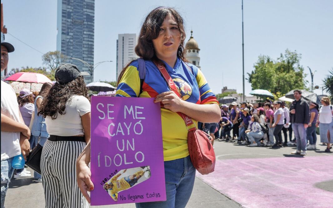 Mujeres activistas y políticas protestan contra Cuauhtémoc Blanco en la Ciudad de México, piden quitarle el fuero para que enfrente acusaciones por violación, el 29 de marzo de 2025. Foto: Yaretzy M. Osnaya / EL UNIVERSAL