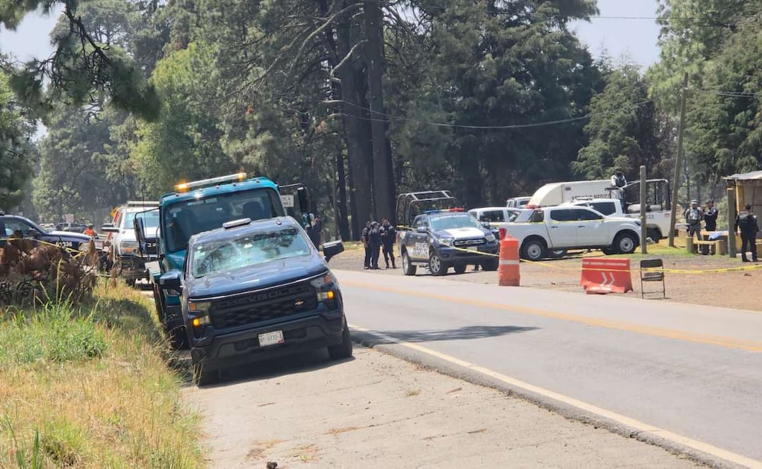 Ejecutan a policía preventivo que custodiaba una narcobogeda en Huitzilac, Morelos; suman 8 oficiales asesinados.
Foto: Justino Miranda.