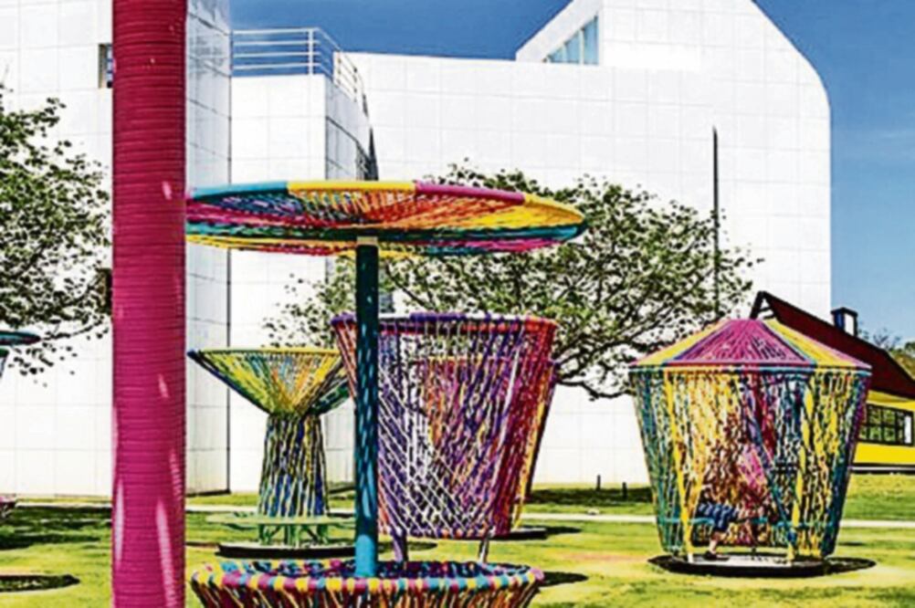 Proyecto Cadena + Asociados Concept Design. Esrawe + Cadena ( Bienal Iberoamericana 2016)