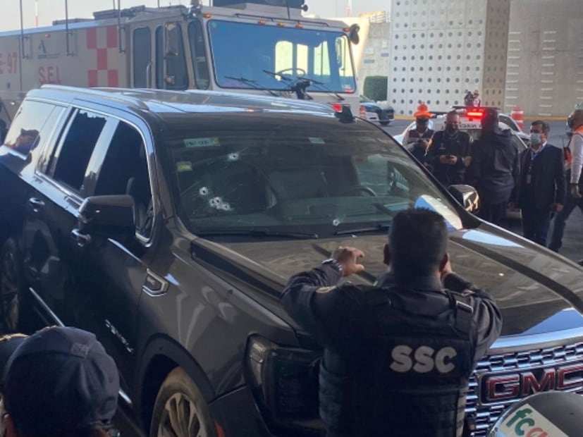 Así quedó la camioneta tras la balacera en el AICM que dejó un muerto