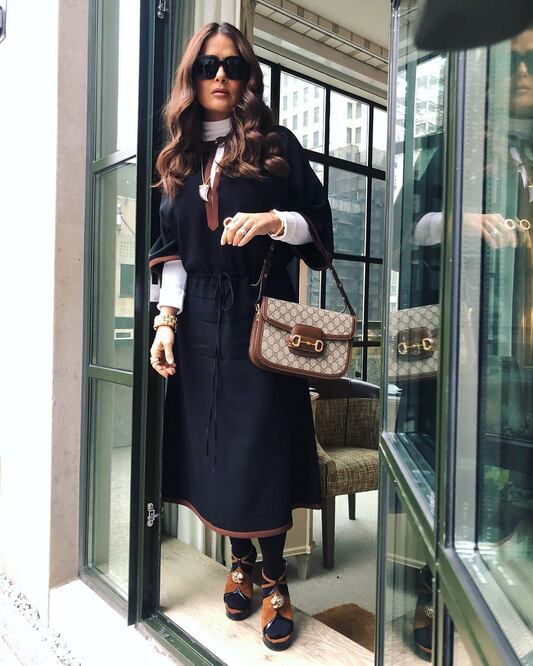 Salma Hayek lució un atuendo muy informal y sin una gota de maquillaje. Foto: Instagram