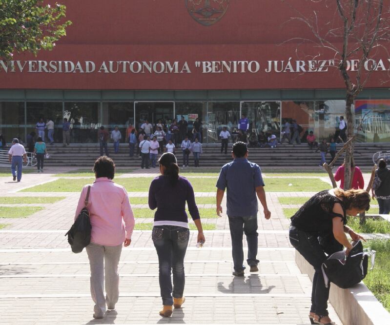 El PT plantea que se otorguen becas a los alumnos en vulnerabilidad para que terminen sus estudios. Foto: ARCHIVO EL UNIVERSAL