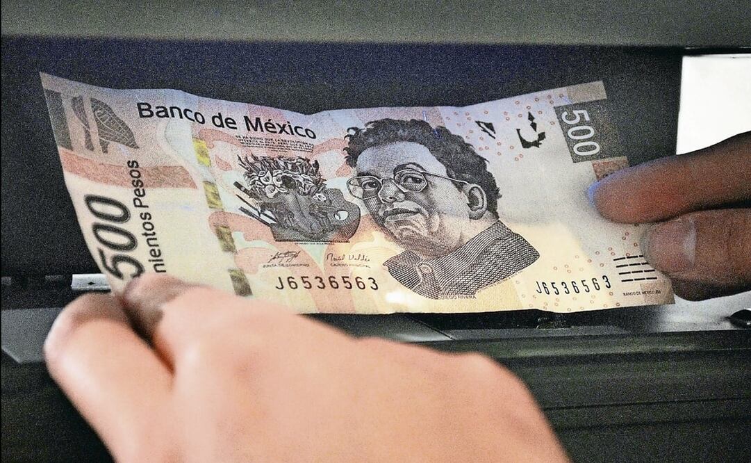 El aguinaldo es una prestación laboral anual y un derecho irrenunciable de los trabajadores que no distingue rama ni nivel jerárquico - Foto: Viviana Estrella/EL UNIVERSAL