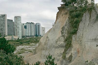 Ordenan en ALDF “caza” de edificaciones en zona de riesgo