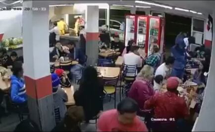 Asaltan taquería en Ciudad Neza y lanzan un balazo de "despedida"