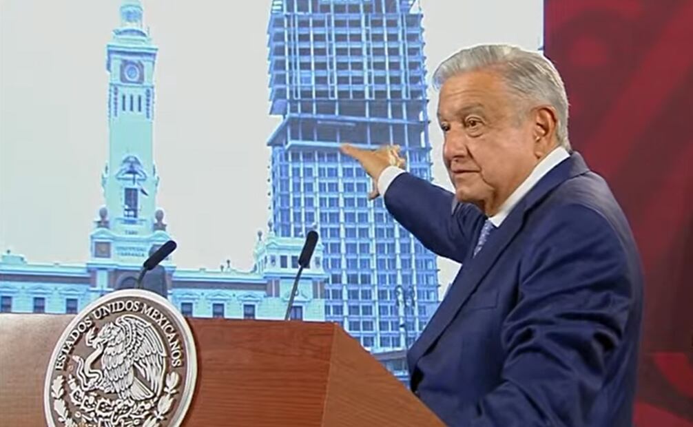 AMLO llama "adefesio" a la Torre Centro de Veracruz. Foto: Captura de pantalla