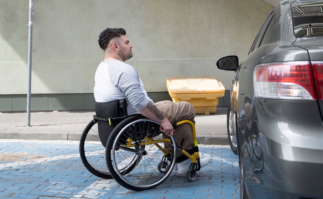 Las placas para personas con discapacidades actualmente tienen descuento en el Edomex. Foto: Freepik