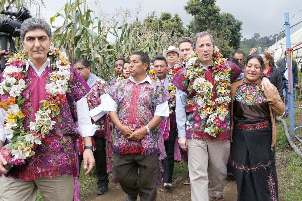 El titular de la Sedesol, José Antonio Meade, realizó una gira de trabajo por el estado de Chiapas; el funcionario destaca la importancia de impulsar proyectos para mejorar la calidad de vida de las comunidades mexicanas (ESPECIAL)