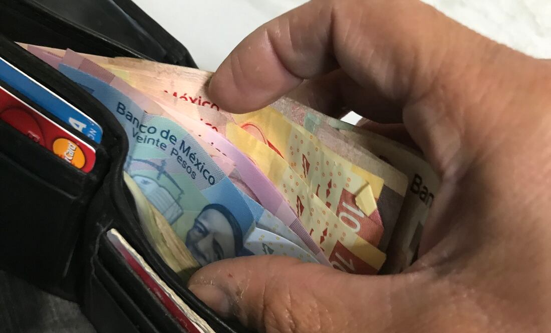 Gozarán de este incentivo los trabajadores de las secretarías de Estado, incluidos sus órganos administrativos desconcentrados y la Consejería Jurídica del Ejecutivo Federal, siempre y cuando hayan laborado un año. Foto: Archivo / EL UNIVERSAL