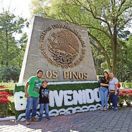 Echan a 200 que laboraban en Los Pinos