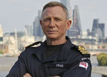 Nombran a Daniel Craig oficial naval honorario, igual que James Bond