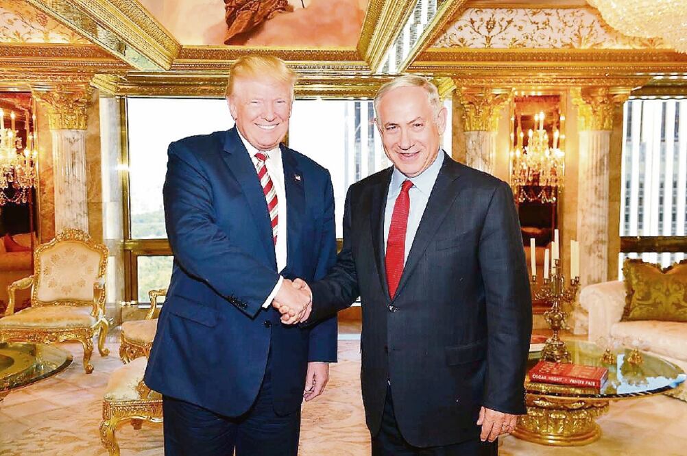 Donald Trump, abanderado republicano a la presidencia estadounidense, se reunió ayer en Nueva York con Benjamin Netanyahu, premier de Israel (KOBI GIDEON. EFE)