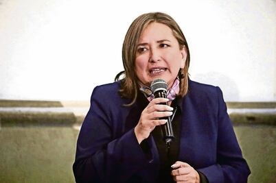 Xóchitl, tan lejos del PAN y tan cerca de Morena