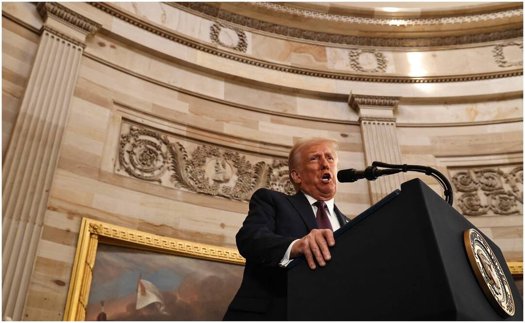 El presidente de los Estados Unidos, Donald Trump, pronuncia su discurso inaugural después de prestar juramento como el 47º presidente de los Estados Unidos en la Rotonda del Capitolio de los Estados Unidos el 20 de enero de 2025 en Washington, DC. Foto: AFP