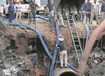 Padecen en colonias del Valle de México por fugas de agua