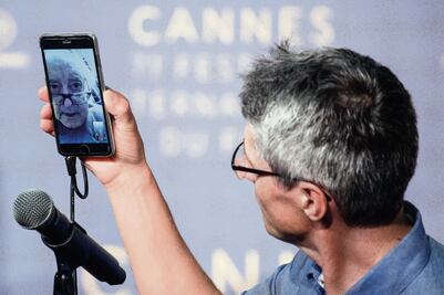 Godard rompe más barreras 