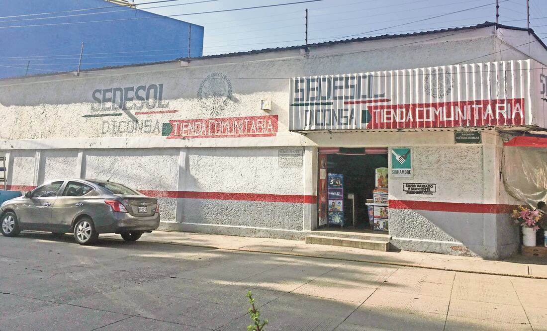 Diconsa opera el Programa de Abasto Rural con más de 27 mil tiendas fijas y 300 móviles en todo el país; cuenta con 302 almacenes rurales y centrales, tres almacenes graneleros y casi 4 mil vehículos. FOTOS: IVÁN STEPHENS. EL UNIVERSAL