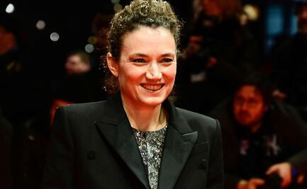 Ella es Coralie Fargeat, la mujer detrás de "La sustancia" y la única directora nominada al Oscar 2025