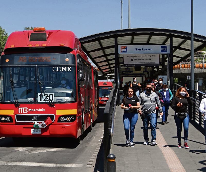 El gobierno local emitió la convocatoria para la contratación de las empresas que participen en la remodelación en las líneas 5 y 6. Foto: Archivo EL UNIVERSAL 