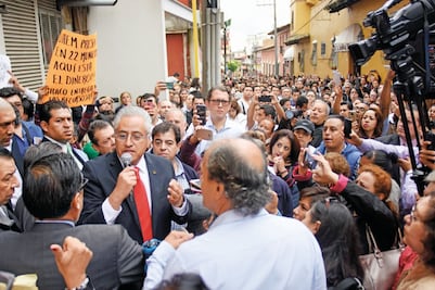 Aplazan audiencia por peculado contra rector de la UAEM