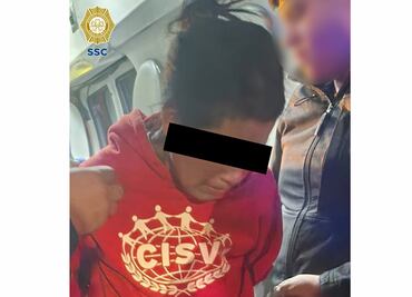 Mujer en situación de calle amenaza con cuchillo a empleados y comensales de Starbucks en la Condesa; ya fue detenida