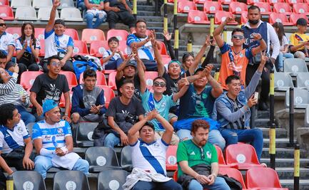 Afición 'abandona' a Cruz Azul en su último partido del Apertura 2023, pero mejora por Puebla